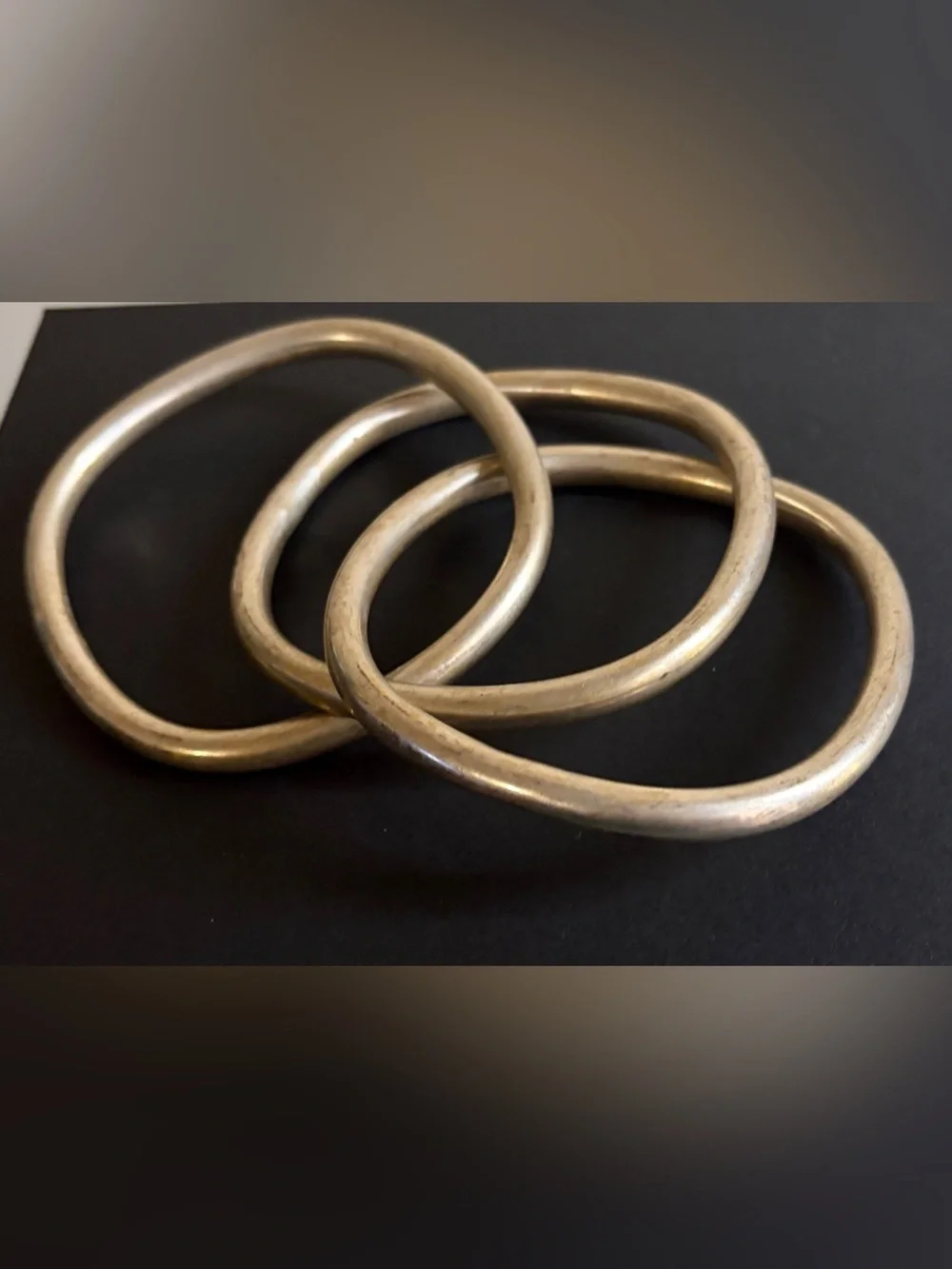Vintage Triple Interlocking Bangle Bracelet - Brushed silver Tone